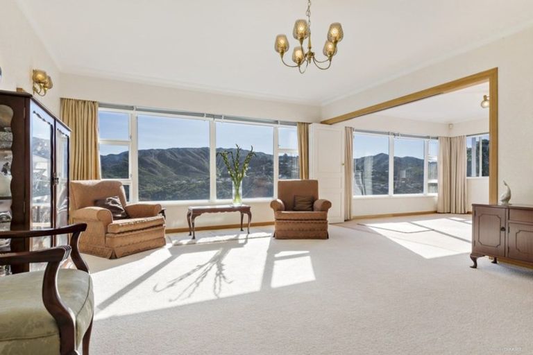 Photo of property in 130 Mairangi Road, Wilton, Wellington, 6012