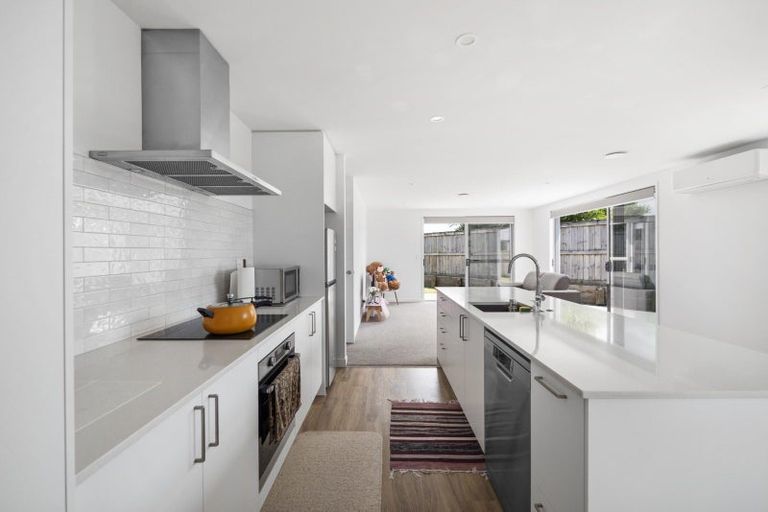 Photo of property in 14 Papaka Lane, Poike, Tauranga, 3112