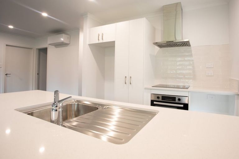 Photo of property in 2/35 Flynn Road, Hillcrest, Hamilton, 3216