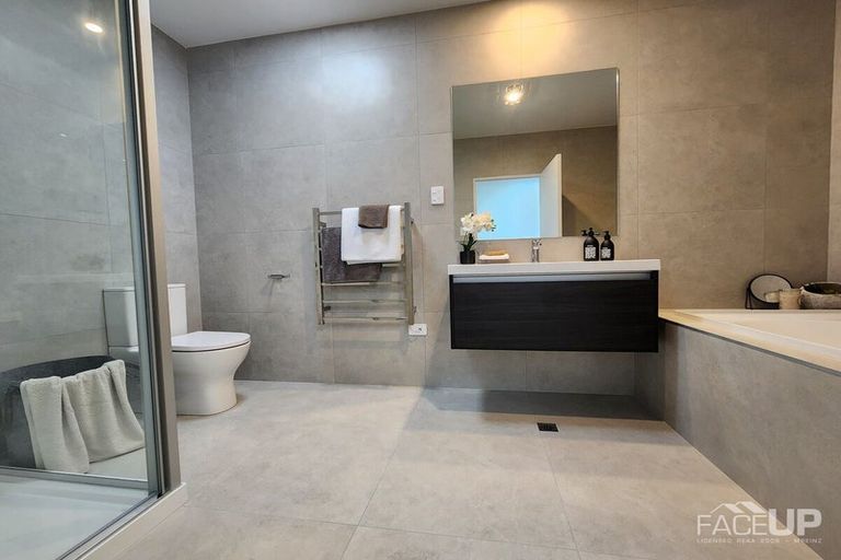 Photo of property in 18 Hema Road, Hobsonville, Auckland, 0616