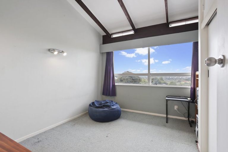 Photo of property in 3 Hartley Terrace, Massey, Auckland, 0614