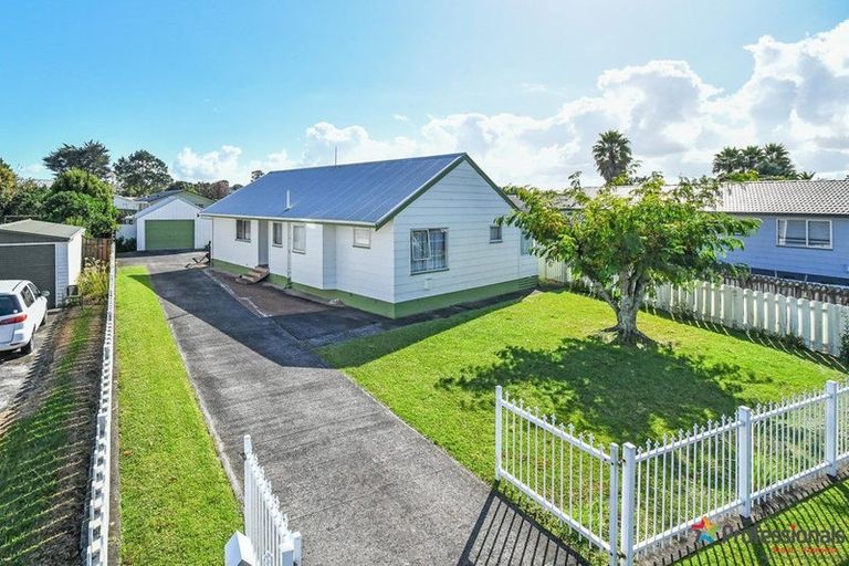 Photo of property in 7 Bluewater Place, Wattle Downs, Auckland, 2103