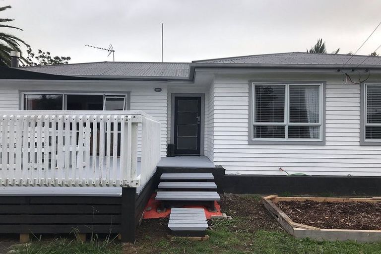 Photo of property in 2 Turenne Street, Inner Kaiti, Gisborne, 4010