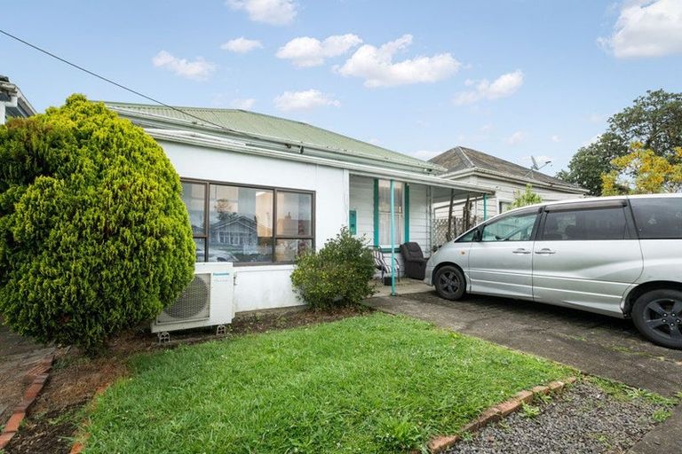 Photo of property in 19 Corbett Street, Paeroa, 3600