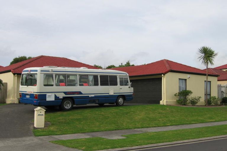 Photo of property in 9 Hercules Drive, Henderson, Auckland, 0612