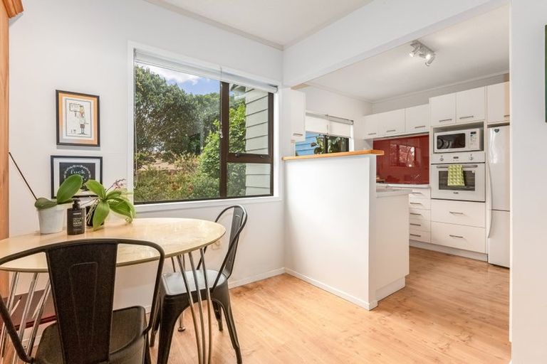 Photo of property in 7b Coventry Close, Ascot Park, Porirua, 5024