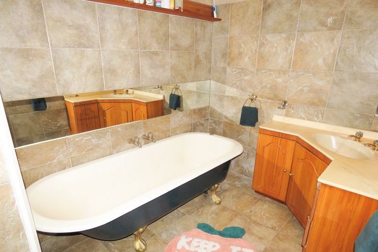 Photo of property in 5 Dunn Street, Reefton, 7830