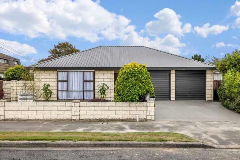 Photo of property in 121 Prestons Road, Redwood, Christchurch, 8051