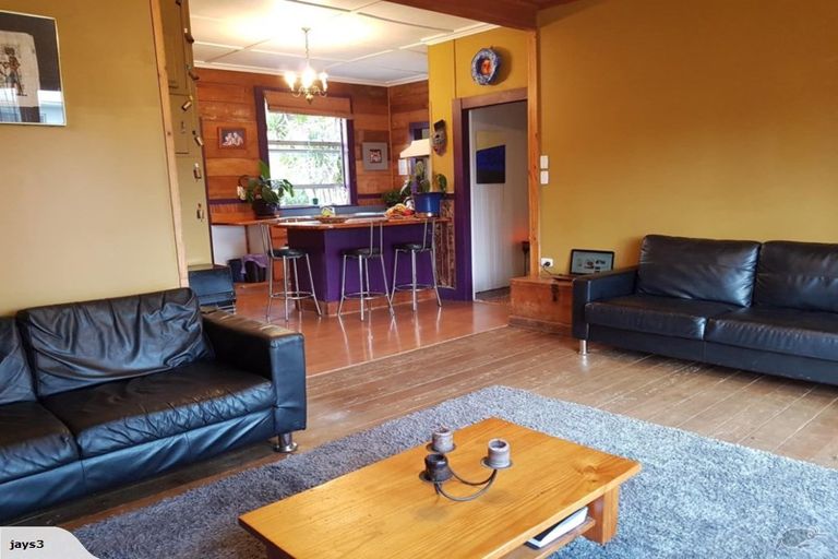 Photo of property in 84 Tarewa Road, Morningside, Whangarei, 0110