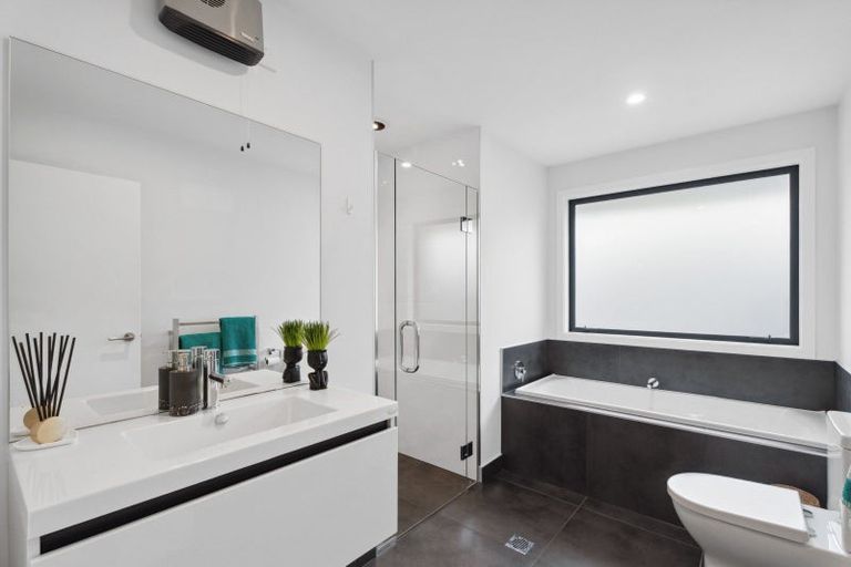 Photo of property in 1 Ashenhurst Way, Lower Shotover, Queenstown, 9304