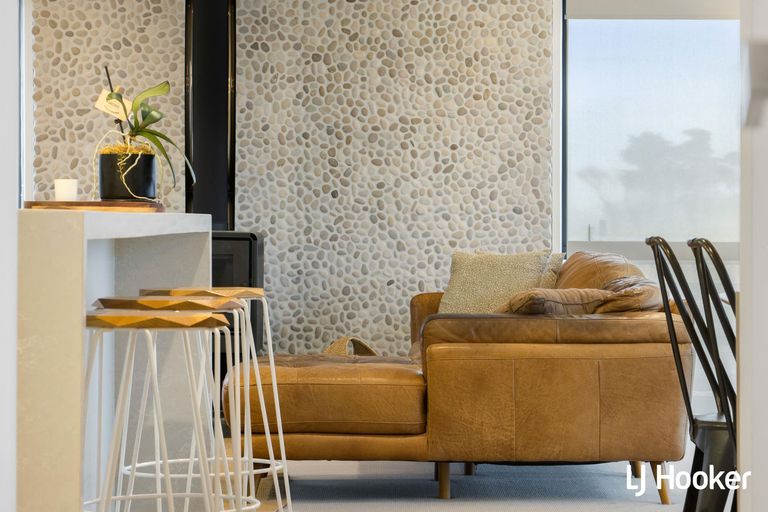 Photo of property in 24 Surfers Avenue, Waihi Beach, 3611