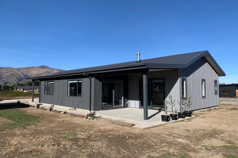 Photo of property in 1 Teal Place, Lake Hawea, Wanaka, 9382