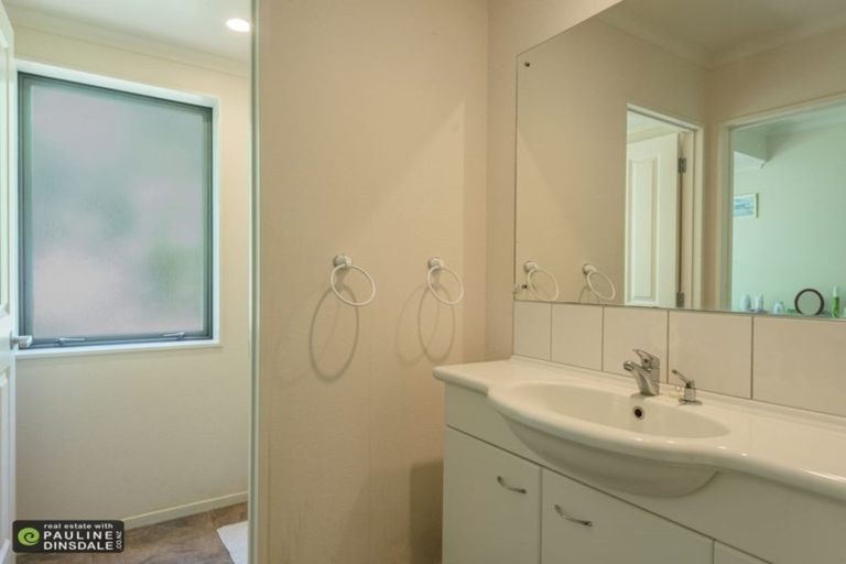 Photo of property in 12 Oakwood Rise, Ngararatunua, Whangarei, 0176