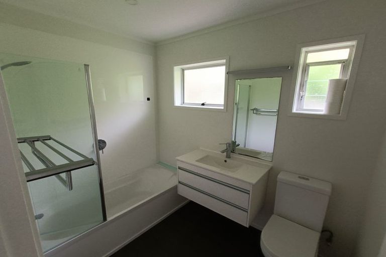 Photo of property in 1/108 Monarch Avenue, Hillcrest, Auckland, 0627