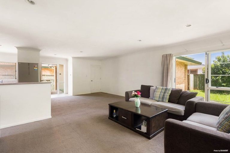 Photo of property in 2/75 Jellicoe Road, Manurewa, Auckland, 2102