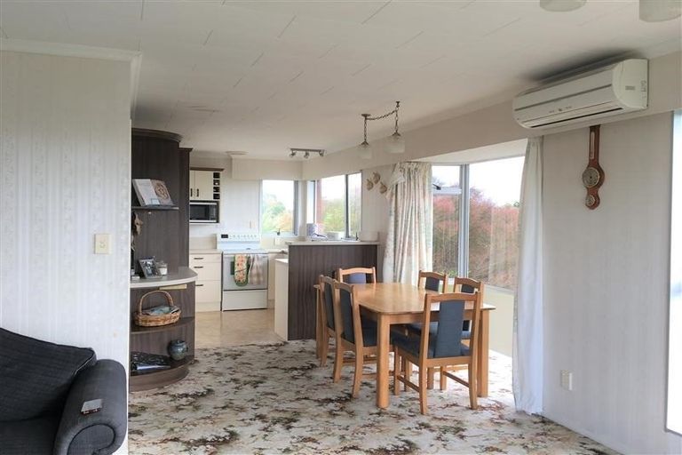 Photo of property in 5a Te Mara Place, Merrilands, New Plymouth, 4312