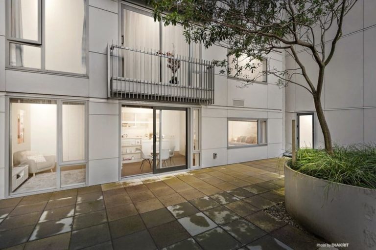 Photo of property in Republic2, 4o/10 Lorne Street, Te Aro, Wellington, 6011