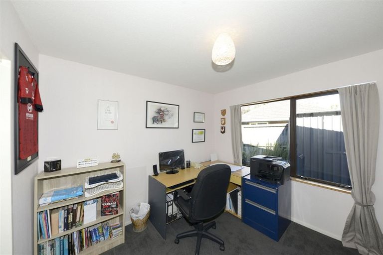 Photo of property in 8 Greenwood Close, Woodend, 7610