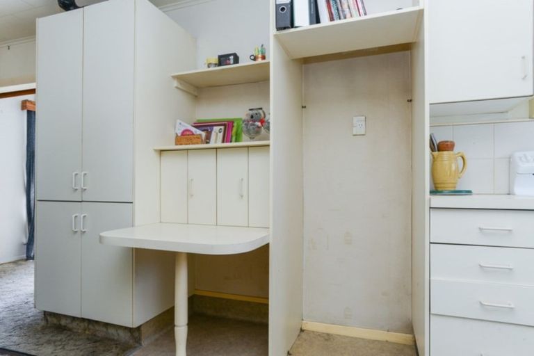 Photo of property in 10 Merton Crescent, Pirimai, Napier, 4112