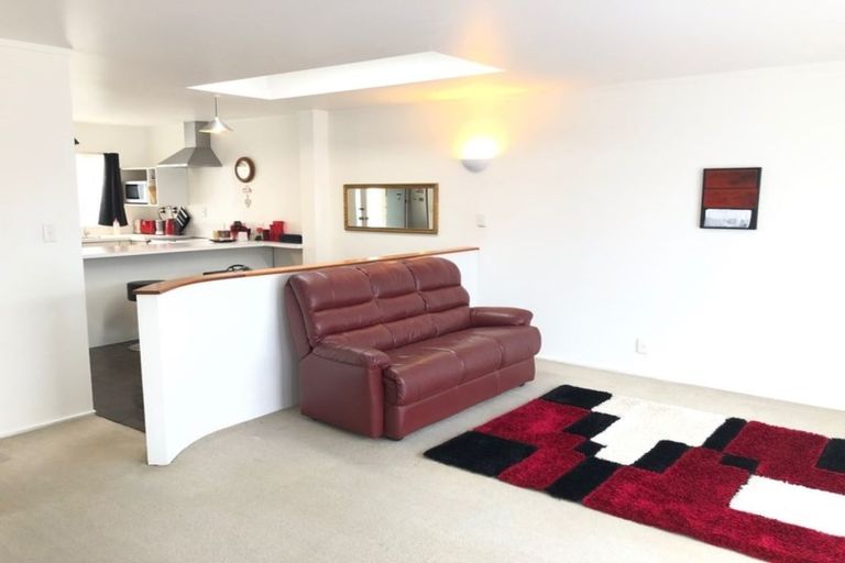 Photo of property in 1/6 Vivian Wilson Drive, Eastern Beach, Auckland, 2012