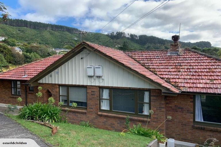 Photo of property in 4 Woodstock Terrace, Tawa, Wellington, 5028