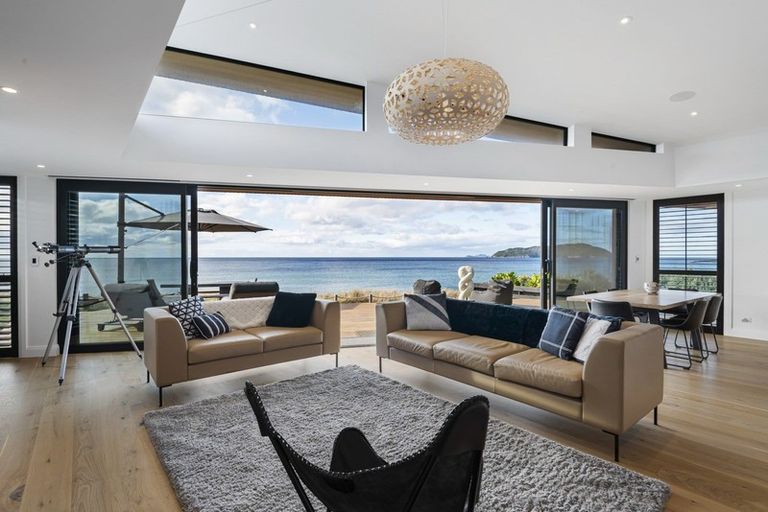 Photo of property in 2 Hemi Place, Tairua, 3508