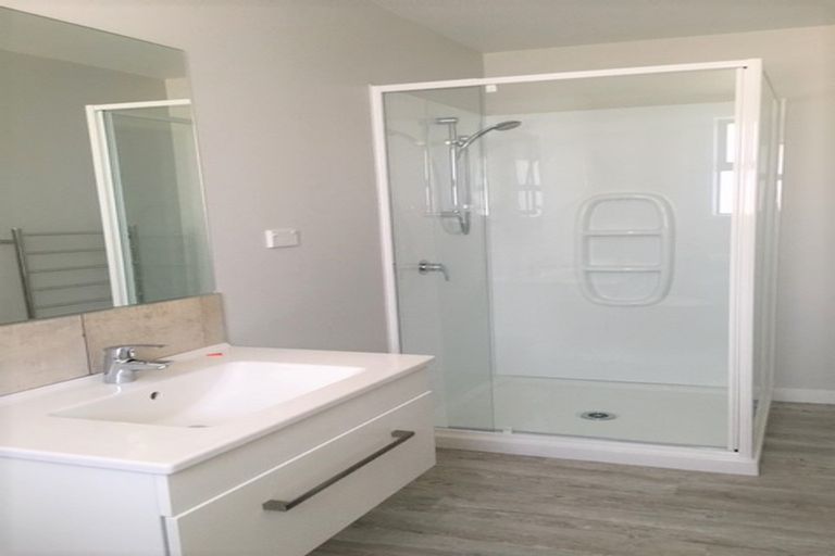 Photo of property in 42 Cupples Street, Papamoa Beach, Papamoa, 3118