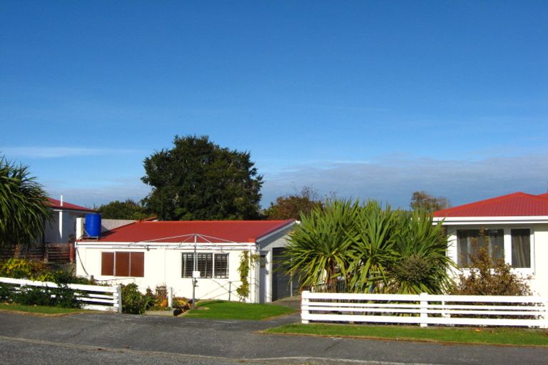 Photo of property in 1 Kiwi Street, East Gore, Gore, 9710