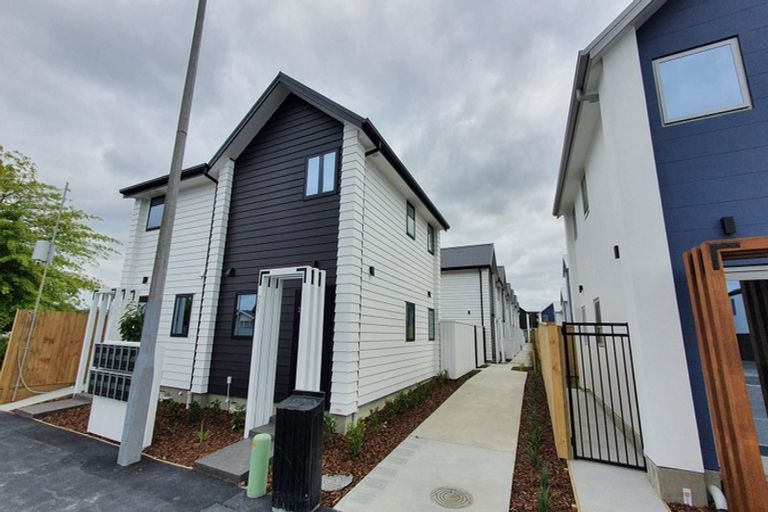 Photo of property in 7 Straven Road, Riccarton, Christchurch, 8011