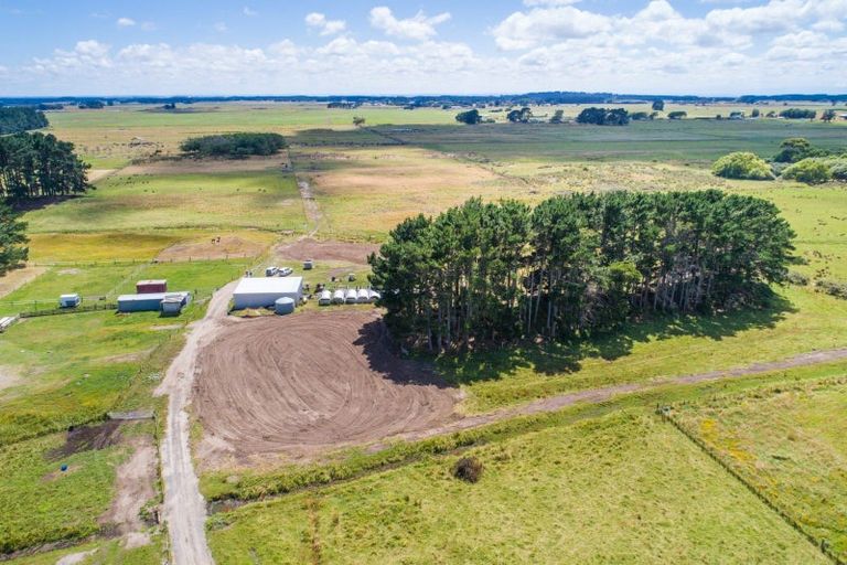 Photo of property in 76 Himatangi Beach Road, Himatangi, Foxton, 4891
