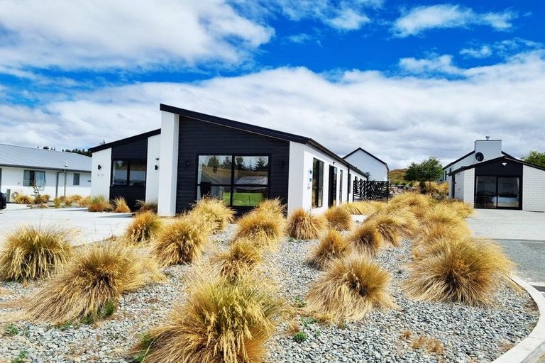 Photo of property in 16 Jimmys Lane, Lake Tekapo, 7999