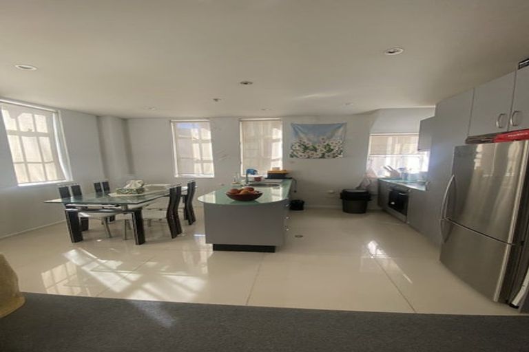 Photo of property in The Quay, 8/332b2 Lambton Quay, Wellington Central, Wellington, 6011