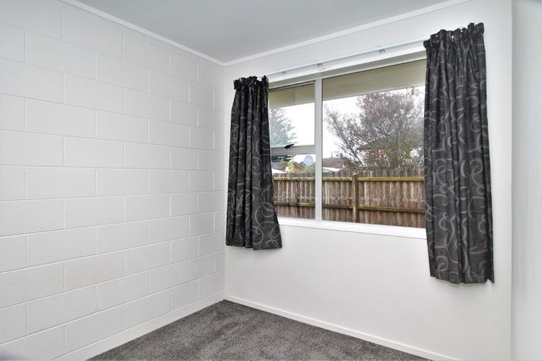 Photo of property in 2/13 Huia Road, Papatoetoe, Auckland, 2025