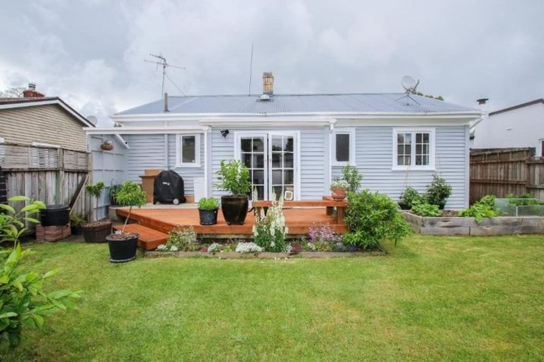 Photo of property in 76 Rimu Street, Maeroa, Hamilton, 3200