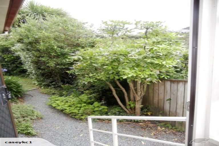 Photo of property in 15 Tawa Street, Tawa, Wellington, 5028