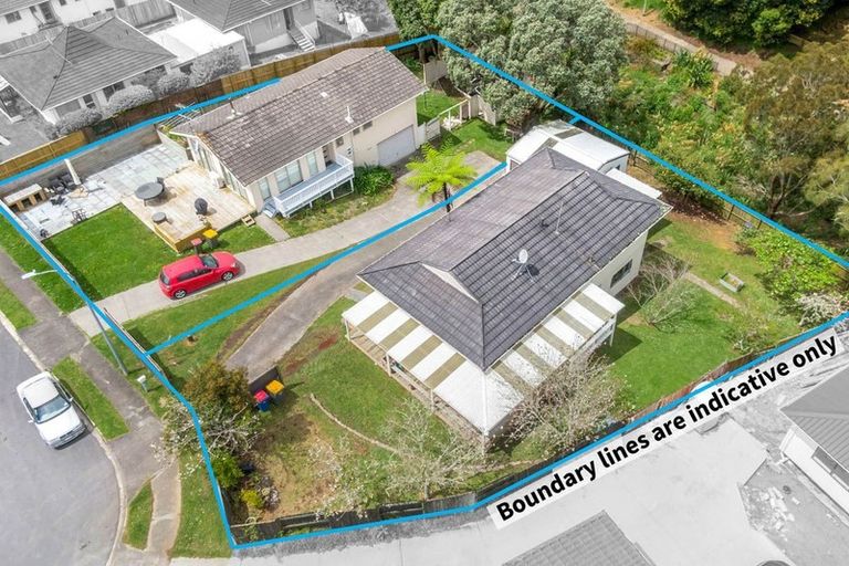 Photo of property in 22 Scarlock Avenue, Browns Bay, Auckland, 0630