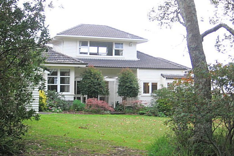 Photo of property in 177 Kowhai Road, Mairangi Bay, Auckland, 0630