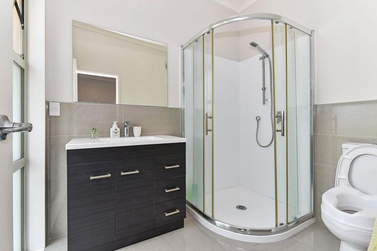 Photo of property in 11 Hakawai Avenue, Takanini, 2112