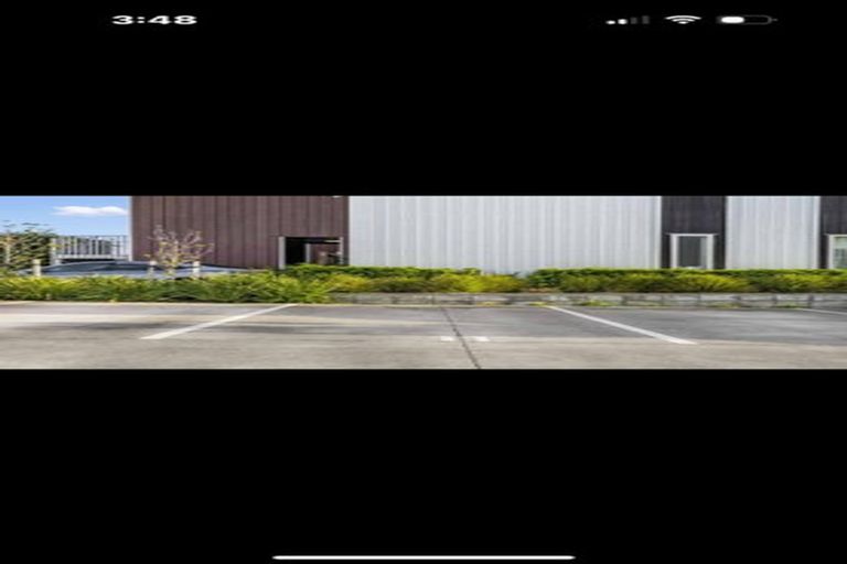 Photo of property in 11/2 Warrant Officer Lane, Hobsonville, Auckland, 0616