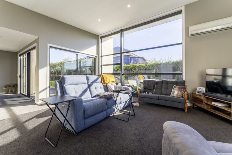Photo of property in 13 Memorial Avenue, Parkside, Timaru, 7910