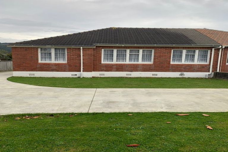 Photo of property in 96a Naenae Road, Naenae, Lower Hutt, 5011