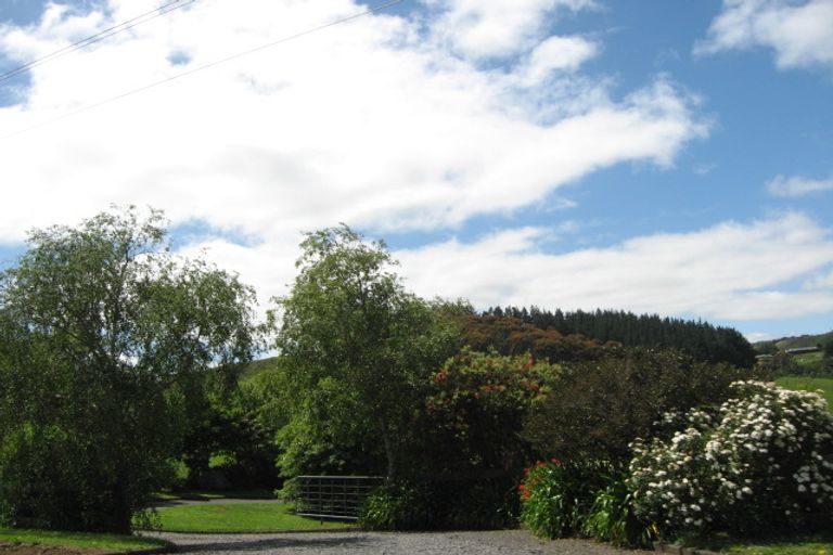 Photo of property in 436 Paparata Road, Bombay, 2675