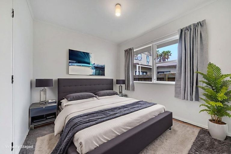Photo of property in 468b Massey Road, Mangere East, Auckland, 2024