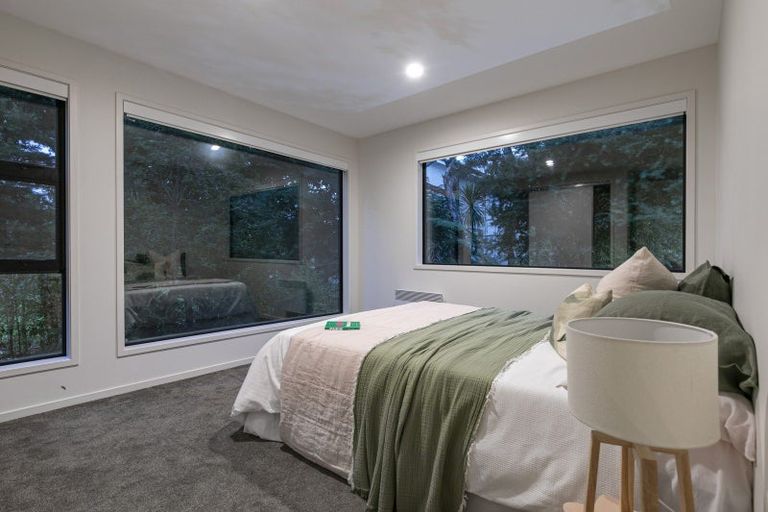 Photo of property in 21b Churchouse Road, Greenhithe, Auckland, 0632