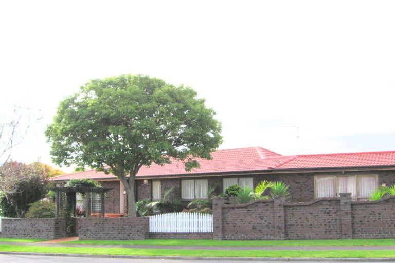 Photo of property in 78 Sunderlands Road, Half Moon Bay, Auckland, 2012