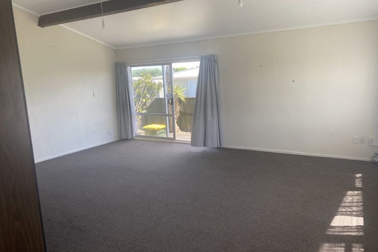 Photo of property in 33 Eddowes Street, Manurewa, Auckland, 2102