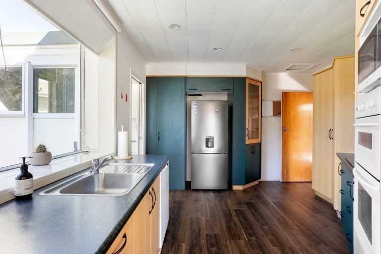 Photo of property in 30 Turenne Street, Inner Kaiti, Gisborne, 4010