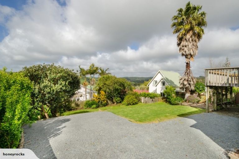 Photo of property in 10 Rautawhiri Road, Helensville, 0800