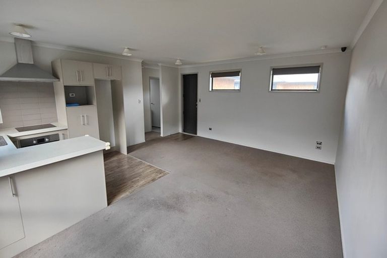 Photo of property in 5/102 Old Farm Road, Hamilton East, Hamilton, 3216