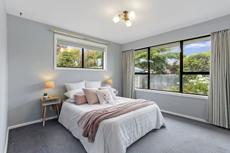 Photo of property in 27 Boston Avenue, Hornby, Christchurch, 8042